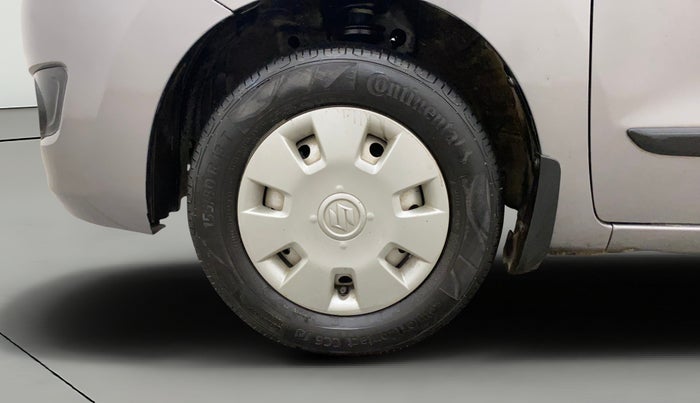 2018 Maruti Wagon R 1.0 LXI CNG (O), CNG, Manual, 79,047 km, Left Front Wheel
