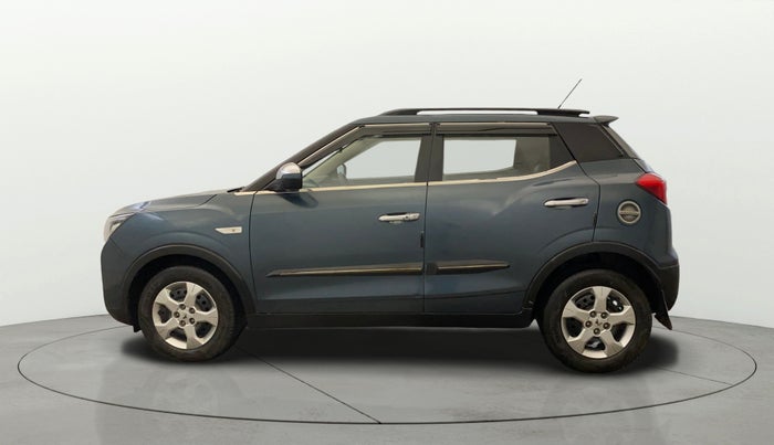 2022 Mahindra XUV300 W6 1.2 PETROL AMT, Petrol, Automatic, 44,310 km, Left Side