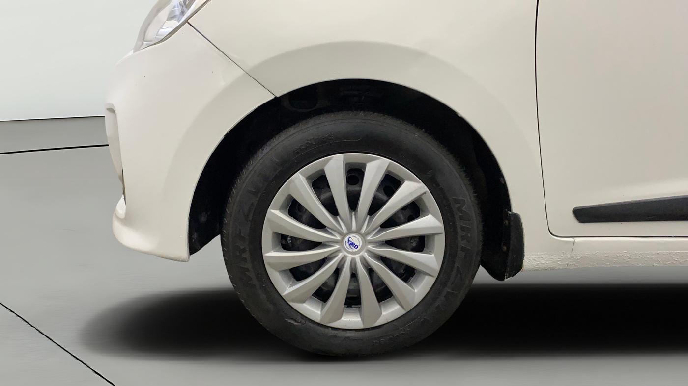 2017 Hyundai Grand i10 SPORTZ (O) 1.2 KAPPA VTVT, Petrol, Manual, 68,234 km, Left Front Wheel