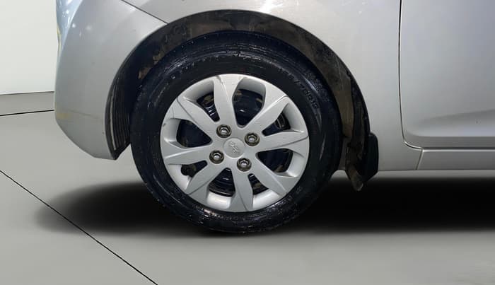 2018 Hyundai Eon SPORTZ, Petrol, Manual, 21,845 km, Left Front Wheel