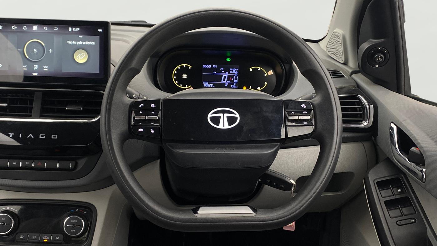 2025 Tata Tiago XZ PLUS PETROL, Petrol, Manual, 21,511 km, Steering Wheel Close Up