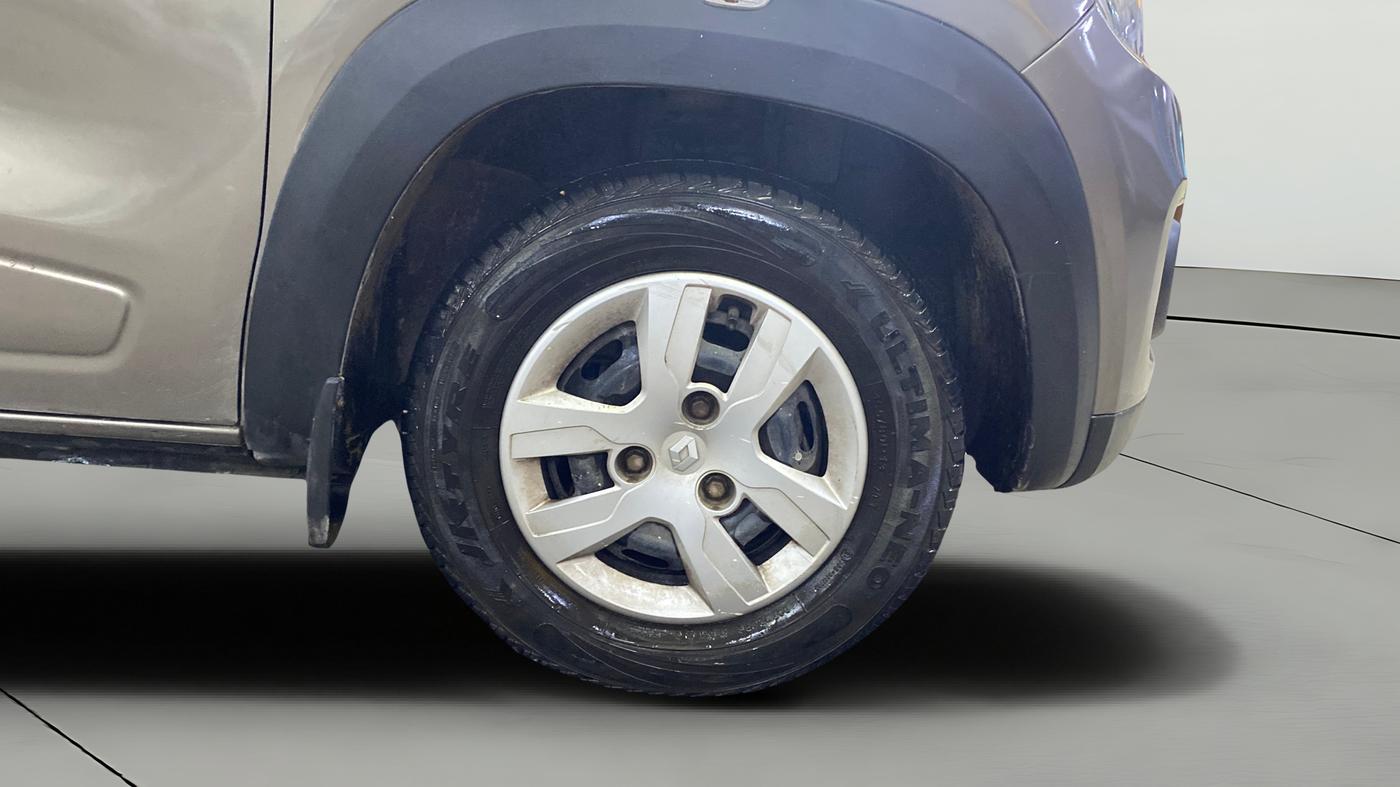 2019 Renault Kwid RXL, Petrol, Manual, 13,121 km, Right Front Wheel