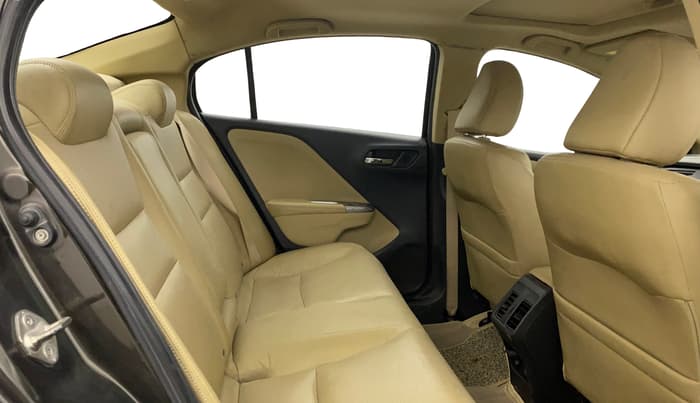 2016 Honda City 1.5L I-VTEC VX CVT, Petrol, Automatic, 91,406 km, Right Side Rear Door Cabin