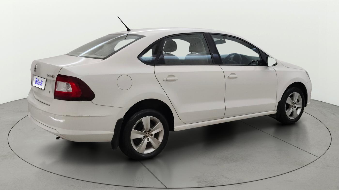 2019 Skoda Rapid AMBITION 1.6 MPI MT, Petrol, Manual, 58,054 km, Right Back Diagonal