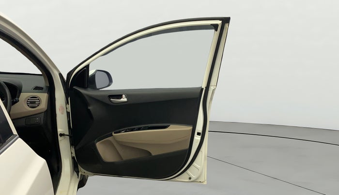 2018 Hyundai Xcent S 1.2, Petrol, Manual, 91,238 km, RHS Front Door