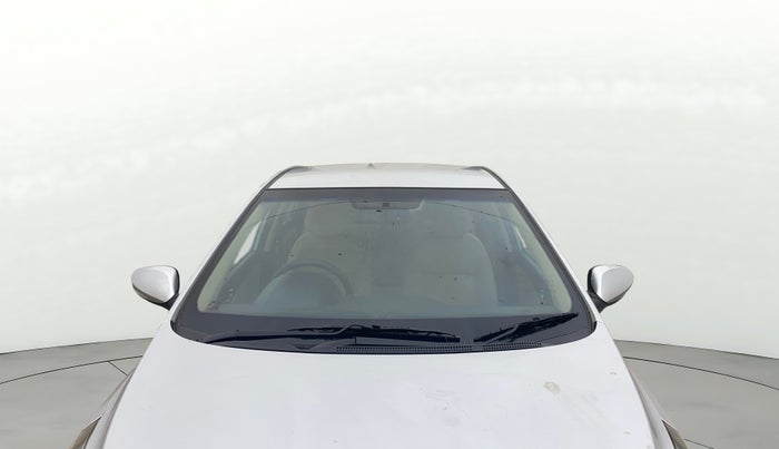 2014 Hyundai Verna FLUIDIC 1.6 CRDI SX, Diesel, Manual, 1,44,910 km, Front Windshield