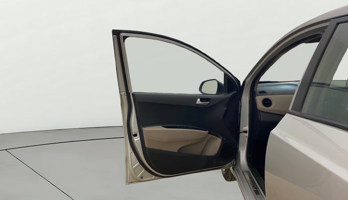 2018 Hyundai Xcent S 1.2, Petrol, Manual, 65,504 km, LHS Front Door