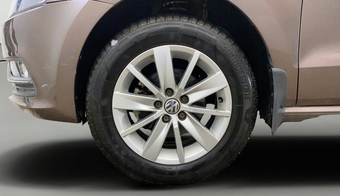 2017 Volkswagen Polo HIGHLINE1.2L, Petrol, Manual, 42,978 km, Left Front Wheel