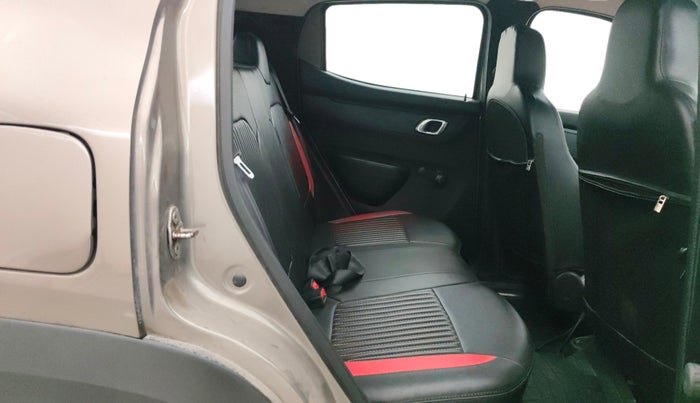 2018 Renault Kwid RXT 0.8 (O), Petrol, Manual, 41,202 km, Right Side Rear Door Cabin