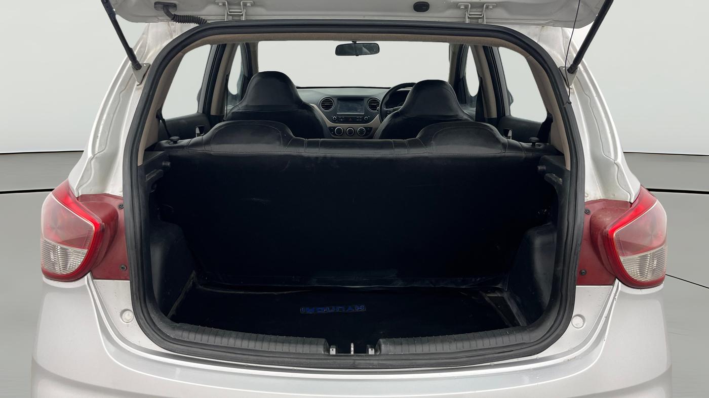 2018 Hyundai Grand i10 SPORTZ 1.2 KAPPA VTVT, Petrol, Manual, 71,176 km, Boot Open Zoomed View