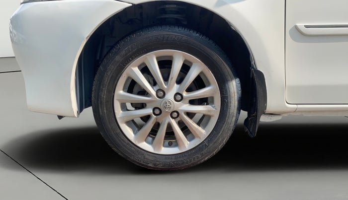 2014 Toyota Etios VD, Diesel, Manual, 25,949 km, Left Front Wheel