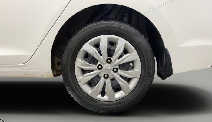 2018 Hyundai Verna 1.4 E PETROL, Petrol, Manual, 24,938 km, Left Rear Wheel