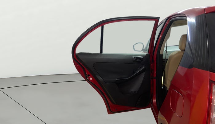 2015 Tata Bolt XMS REVOTRON, Petrol, Manual, 97,657 km, LHS Rear Door