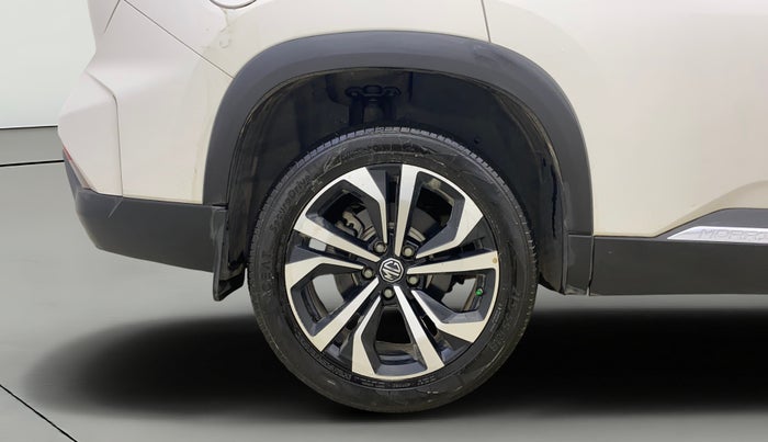 2024 MG HECTOR SAVVY PRO 1.5 TURBO CVT PETROL, Petrol, Automatic, 9,214 km, Right Rear Wheel