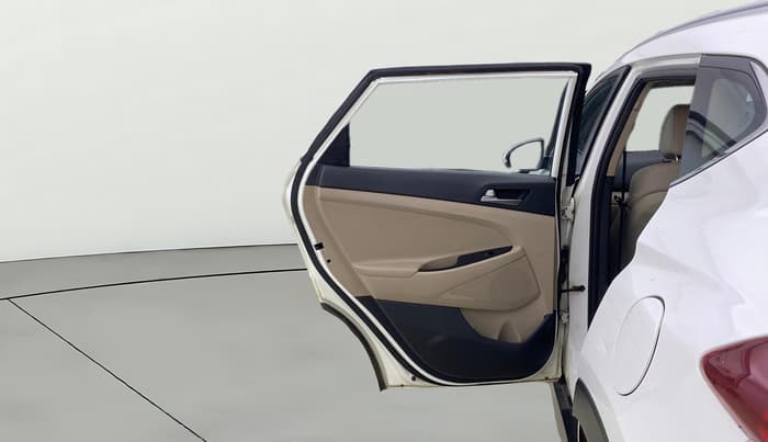 2018 Hyundai Tucson GLS 2WD AT PETROL, Petrol, Automatic, 37,821 km, LHS Rear Door