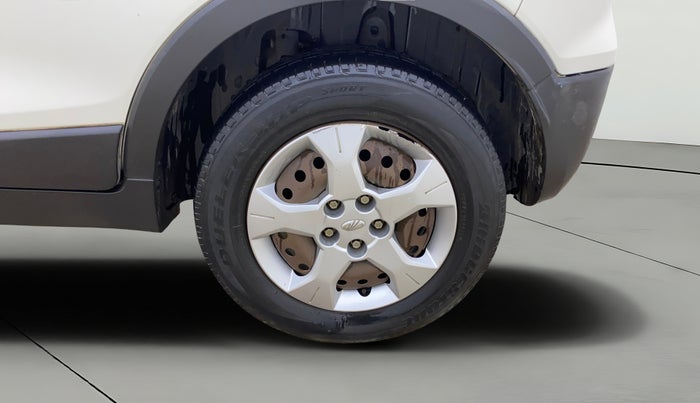 2020 Mahindra XUV300 W6 1.2 PETROL, Petrol, Manual, 99,728 km, Left Rear Wheel
