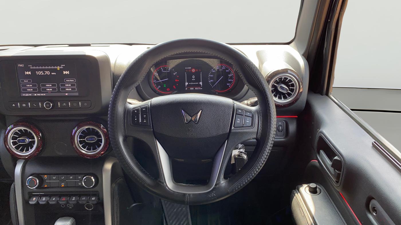 2023 Mahindra Thar LX PETROL HT 4WD AT, Petrol, Automatic, 65,165 km, Steering Wheel Close Up