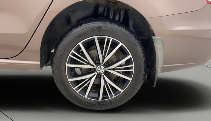 2019 Volkswagen Vento HIGHLINE PETROL AT, Petrol, Automatic, 1,03,074 km, Left Rear Wheel