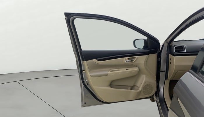 2017 Maruti Ciaz ZETA DIESEL 1.3, Diesel, Manual, 71,267 km, LHS Front Door