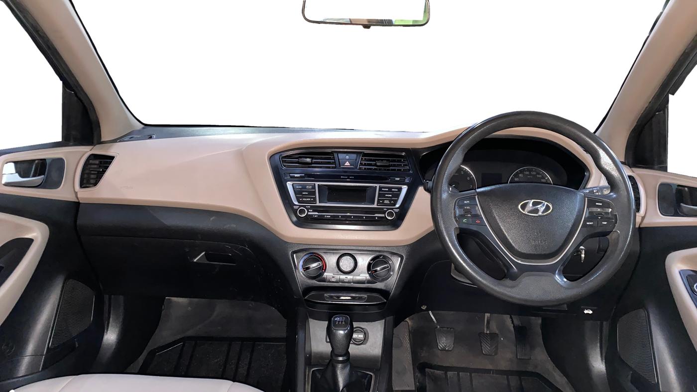 2016 Hyundai Elite i20 MAGNA 1.2, Petrol, Manual, 87,881 km, Dashboard