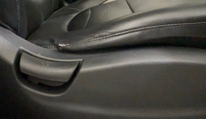 2016 Hyundai Creta BASE 1.6 PETROL, Petrol, Manual, 61,271 km, Driver Side Adjustment Panel