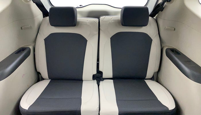 2020 Renault TRIBER RXT AMT, Petrol, Automatic, 43,288 km, Third Seat Row ( optional )