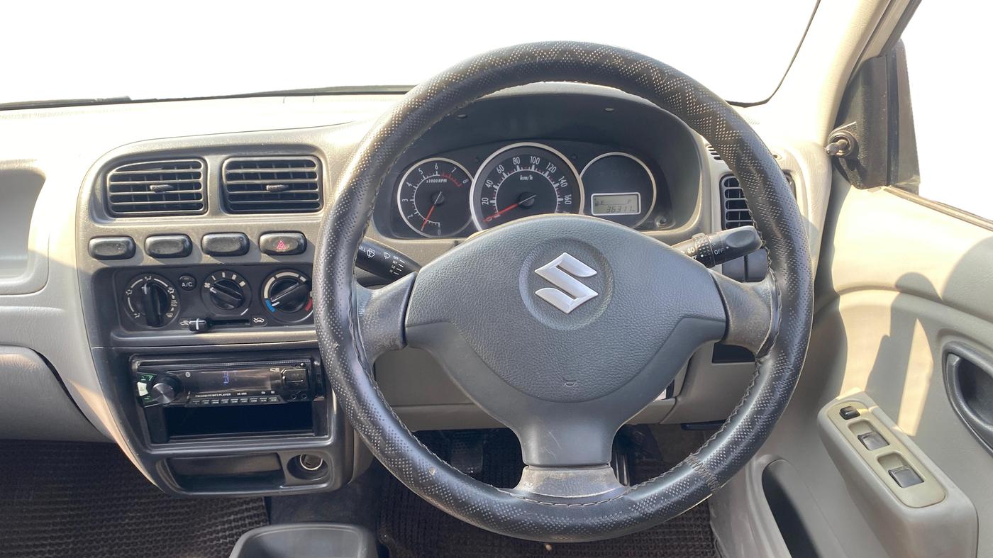 2013 Maruti Alto K10 VXI, Petrol, Manual, 36,308 km, Steering Wheel Close Up