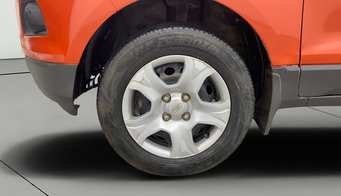 2014 Ford Ecosport AMBIENTE 1.5L DIESEL, Diesel, Manual, 1,17,219 km, Left Front Wheel