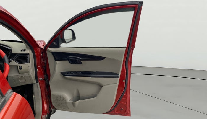 2016 Mahindra Kuv100 K4 6 STR, Petrol, Manual, 43,964 km, RHS Front Door