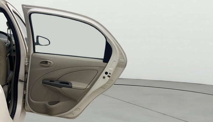 2015 Toyota Etios GD, Diesel, Manual, 86,134 km, RHS Rear Door