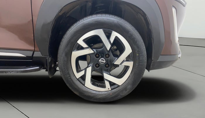 2022 Nissan MAGNITE XV PREMIUM, Petrol, Manual, 42,189 km, Right Front Wheel