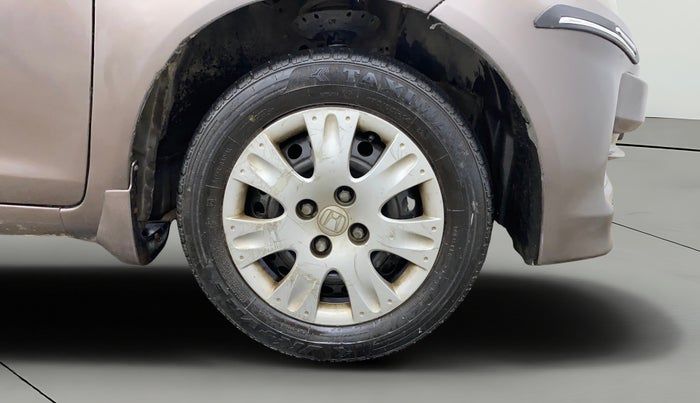 2014 Honda Brio S MT, Petrol, Manual, 62,252 km, Right Front Wheel