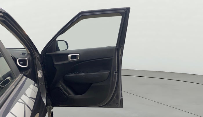 2021 Hyundai VENUE SX 1.0 TURBO, Petrol, Manual, 14,878 km, RHS Front Door