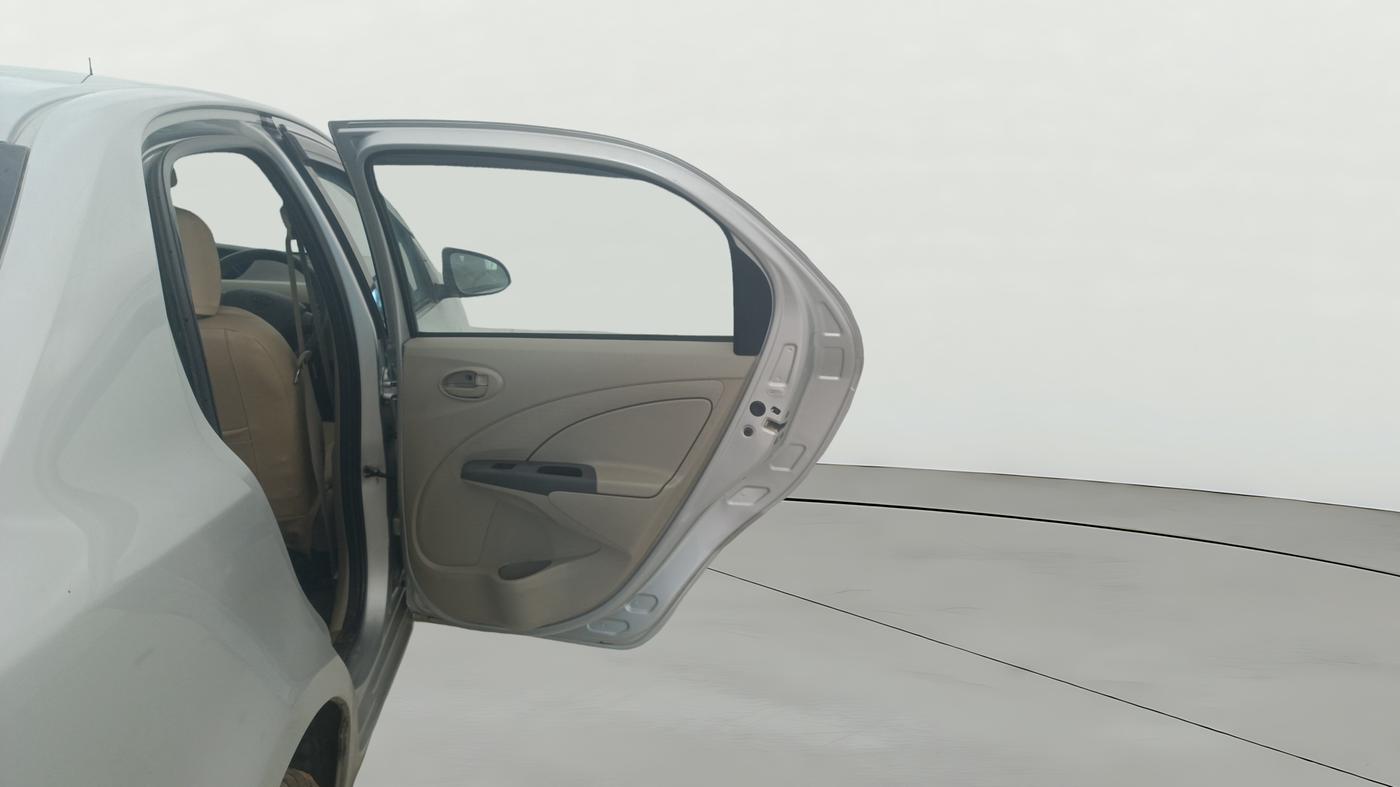 2014 Toyota Etios G, Petrol, Manual, 43,119 km, RHS Rear Door