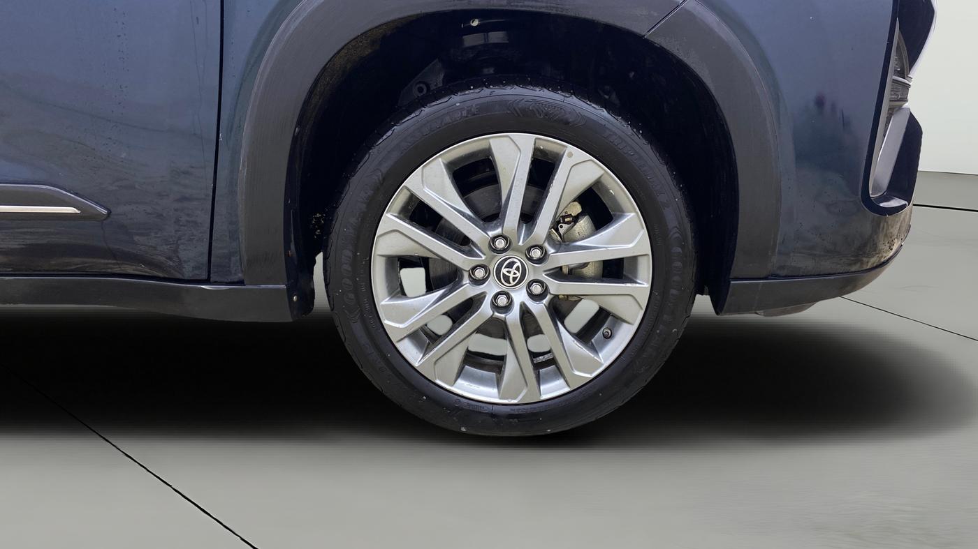 2024 Toyota INNOVA HYCROSS ZX HYBRID 7 STR, Hybrid, Automatic, 3,625 km, Right Front Wheel