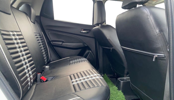2023 Maruti Swift VXI, Petrol, Manual, 24,704 km, Right Side Rear Door Cabin