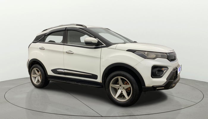 2022 Tata NEXON XE PETROL, CNG, Manual, 75,986 km, Right Front Diagonal