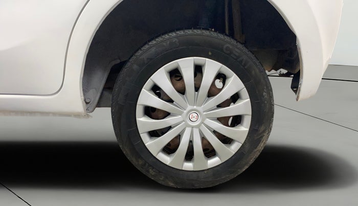 2016 Datsun Go T, Petrol, Manual, 1,25,922 km, Left Rear Wheel