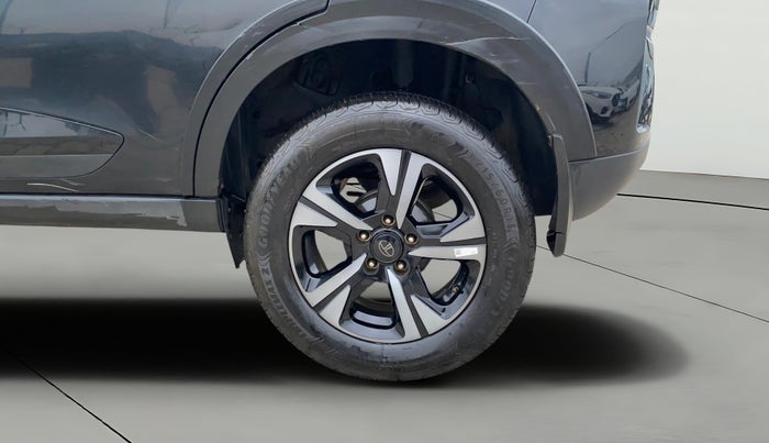 2024 Tata NEXON Fearless 1.2 Revotron 7DCA Dark Edition, Petrol, Automatic, 21,861 km, Left Rear Wheel