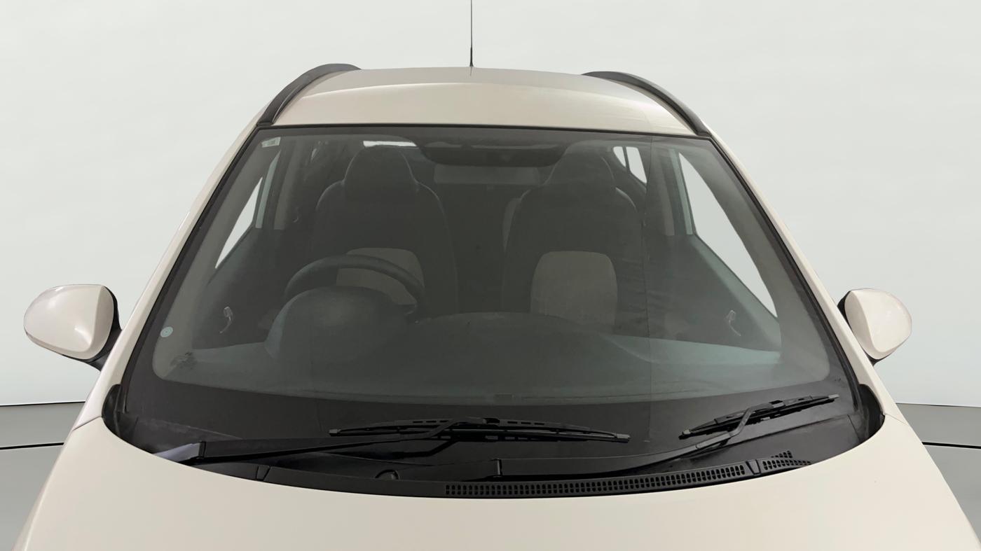 2017 Hyundai Grand i10 SPORTZ (O) AT 1.2 KAPPA VTVT, Petrol, Automatic, 24,817 km, Front Windshield