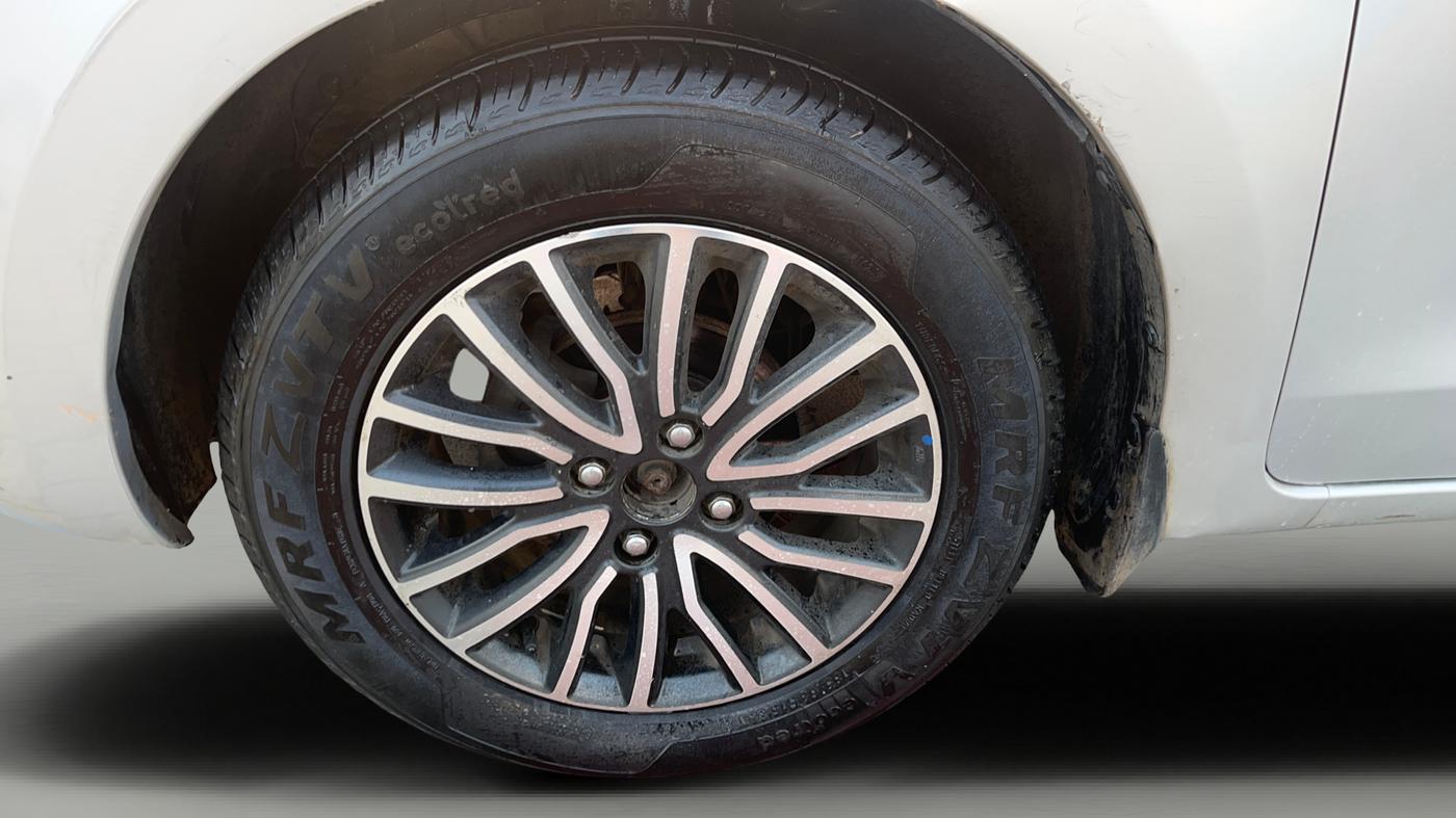 2018 Maruti Dzire ZXI PLUS AMT, Petrol, Automatic, 1,32,185 km, Left Front Wheel