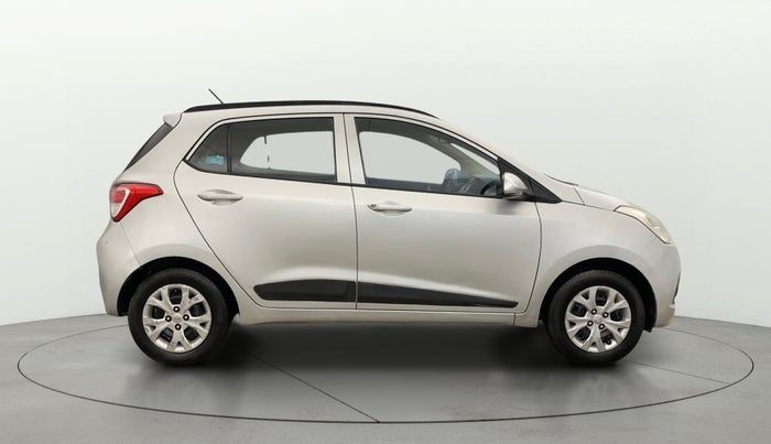 2015 Hyundai Grand i10 SPORTZ 1.2 KAPPA VTVT, Petrol, Manual, 1,04,808 km, Right Side View