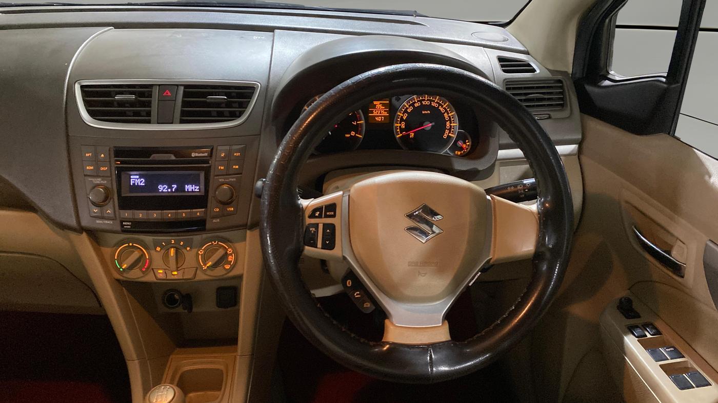 2017 Maruti Ertiga VXI, Petrol, Manual, 52,309 km, Steering Wheel Close Up
