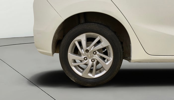 2021 Honda Jazz 1.2L I-VTEC VX CVT, Petrol, Automatic, 1,02,865 km, Right Rear Wheel