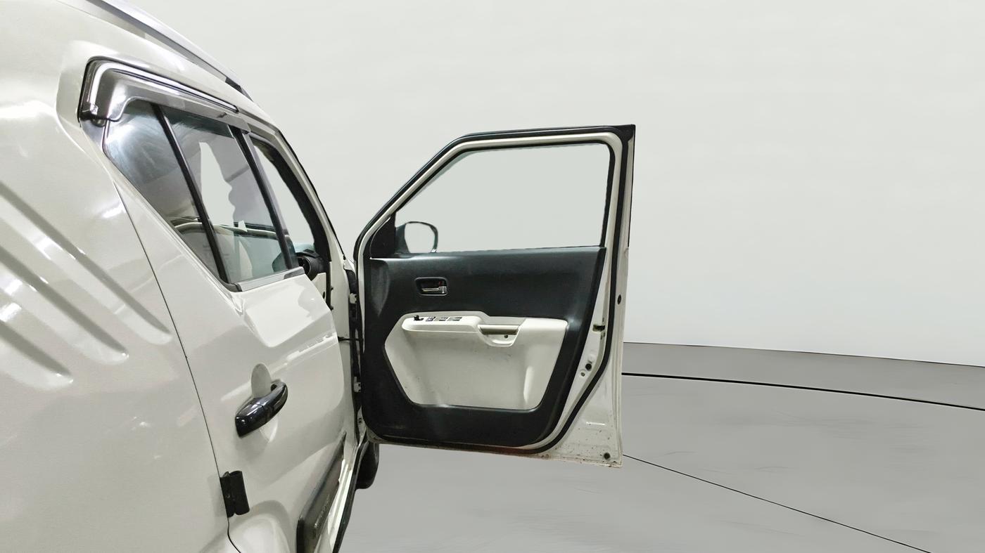 2018 Maruti IGNIS ALPHA 1.2 AMT, Petrol, Automatic, 97,145 km, RHS Front Door