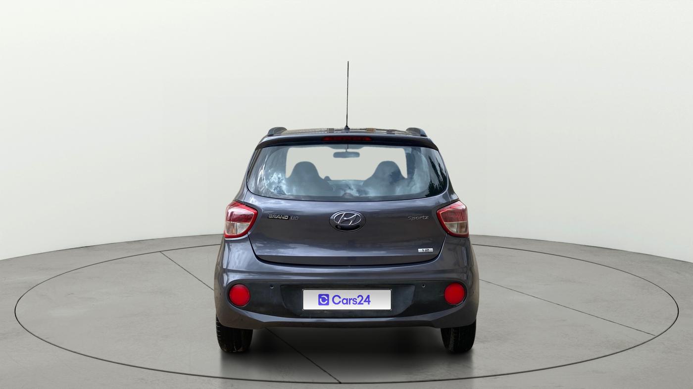 2017 Hyundai Grand i10 SPORTZ (O) 1.2 KAPPA VTVT, Petrol, Manual, 1,22,106 km, Back/Rear