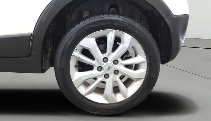 2022 Mahindra XUV300 W8 1.2 PETROL, Petrol, Manual, 39,574 km, Left Rear Wheel