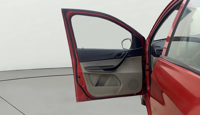 2019 Tata Tiago XZ PETROL, Petrol, Manual, 43,152 km, LHS Front Door