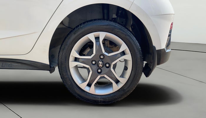 2024 Hyundai NEW I20 Sportz (O) 1.2, Petrol, Manual, 11,965 km, Left Rear Wheel