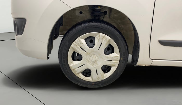 2017 Maruti Wagon R 1.0 VXI, Petrol, Manual, 44,062 km, Left Front Wheel
